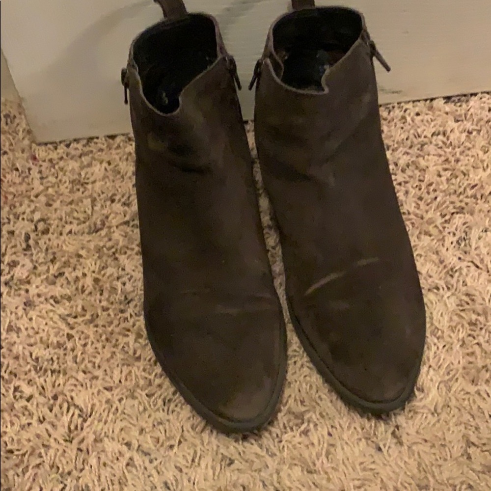 Suede boots